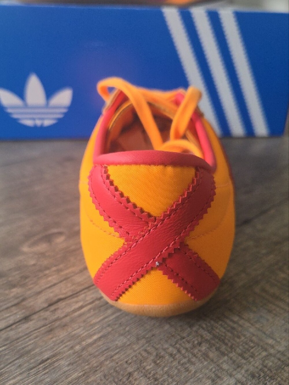 NWT Adidas Women's Tokyo 'Lucid Tangerine' Shoes IH3997 - Picture 11 of 12